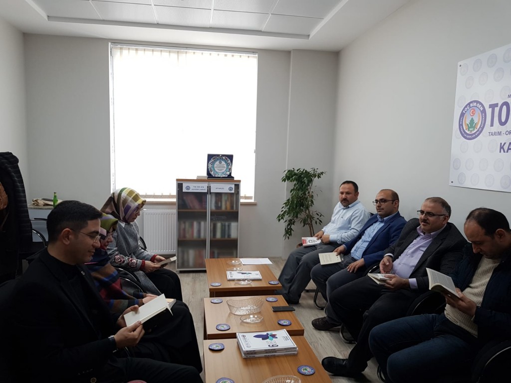 Toç Bir-Sen Kayseri Kitap Okuyor