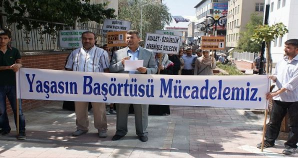 Van Şubesi VAHÖP Platform Sözcüsü Olarak Basın Açıklaması Yaptı