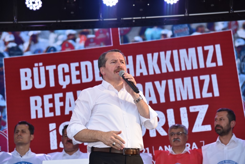 KİMSE BİZE DİZ ÇÖKTÜREMEZ!