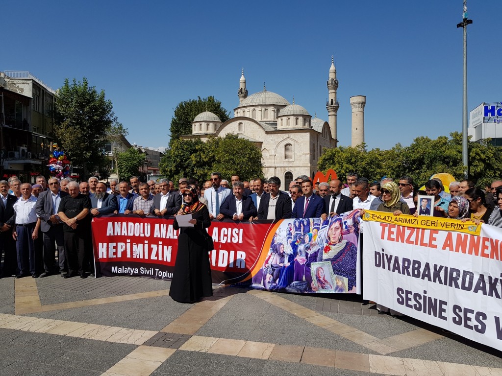 Diyarbakırlı Annelere Malatya'dan Destek Sürüyor
