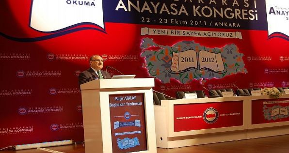 Yeni Anayasa Şart, Siyaset Kurumu Mazeret Aramamalı