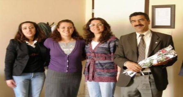 Eskişehir Şubsi Anneler Gününü Güllerle kutladı.