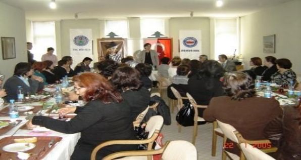 Denizli Şubesinden Anneler Gününde Kahvaltılı Toplantı