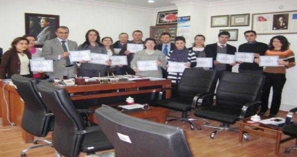 Kars İl Temsilciliği Poliçeleri Üyelerine Teslim Etti.