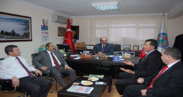 İ.Ü. Orman Fakültesi Dekanı ve İstanbul Orman Bölge Müdüründen Ziyaret