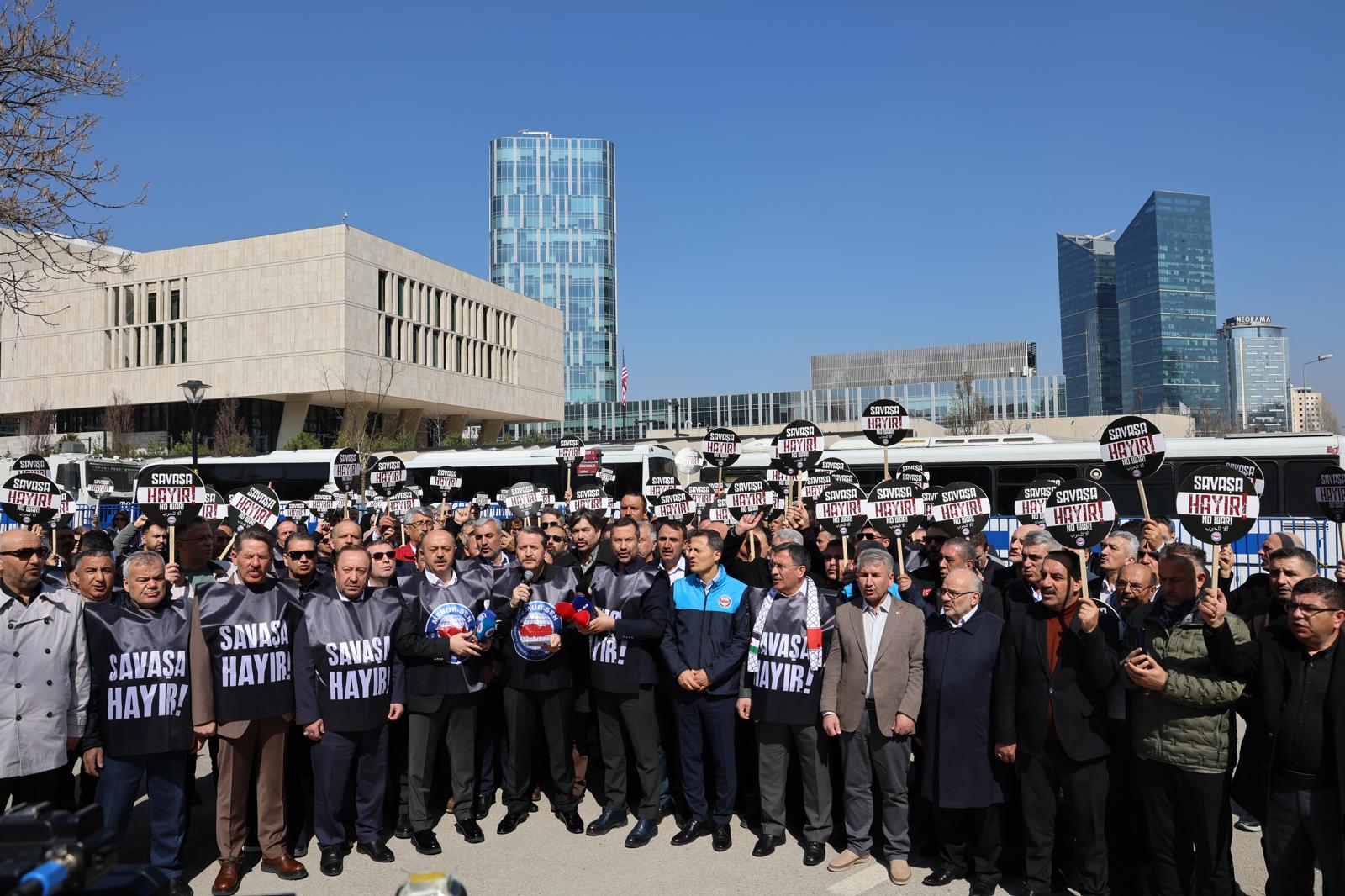 ABD Büyükelçiliği Önünde “Savaşa Hayır!”